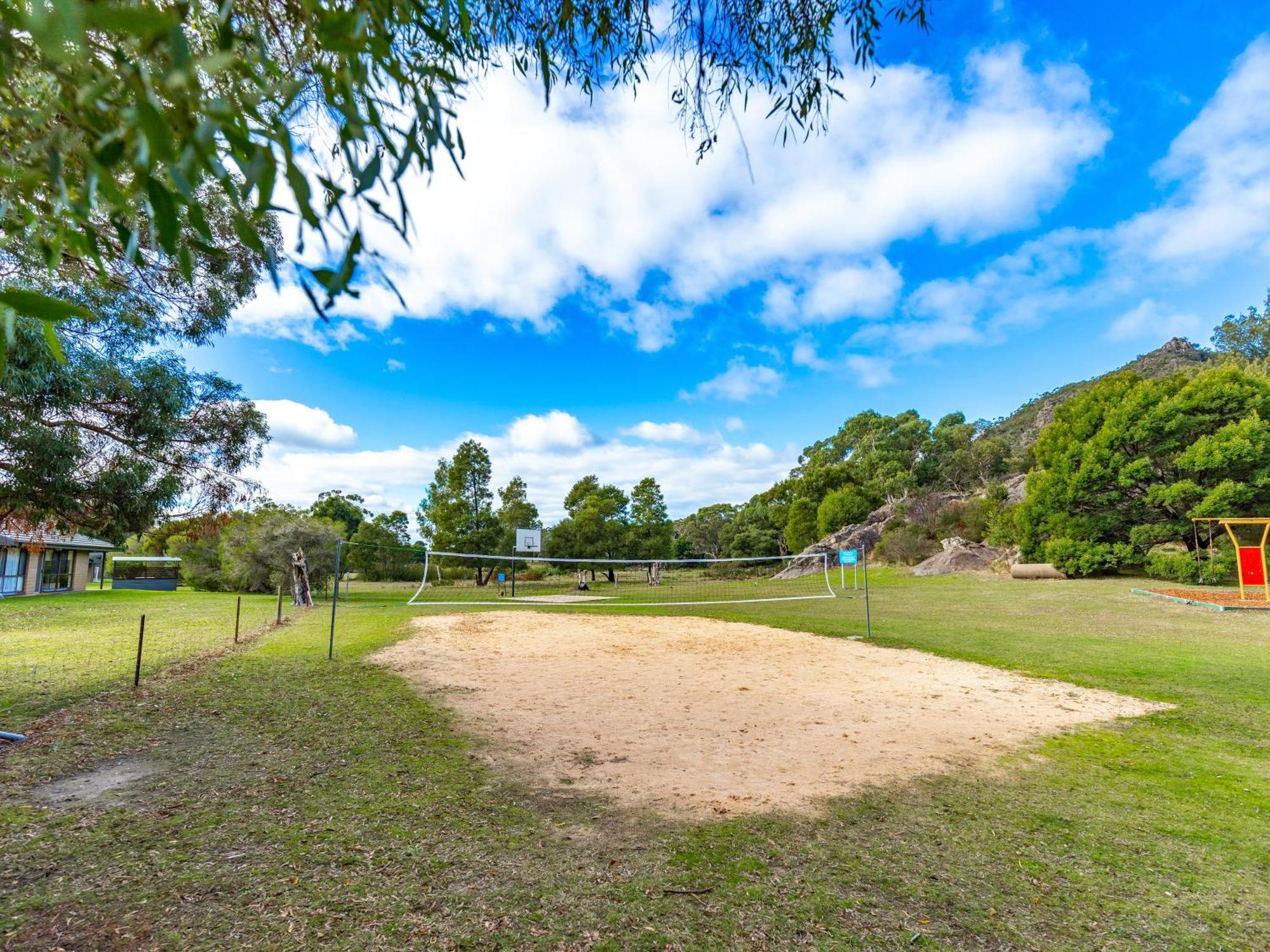 Nrma Halls Gap Holiday Park מראה חיצוני תמונה